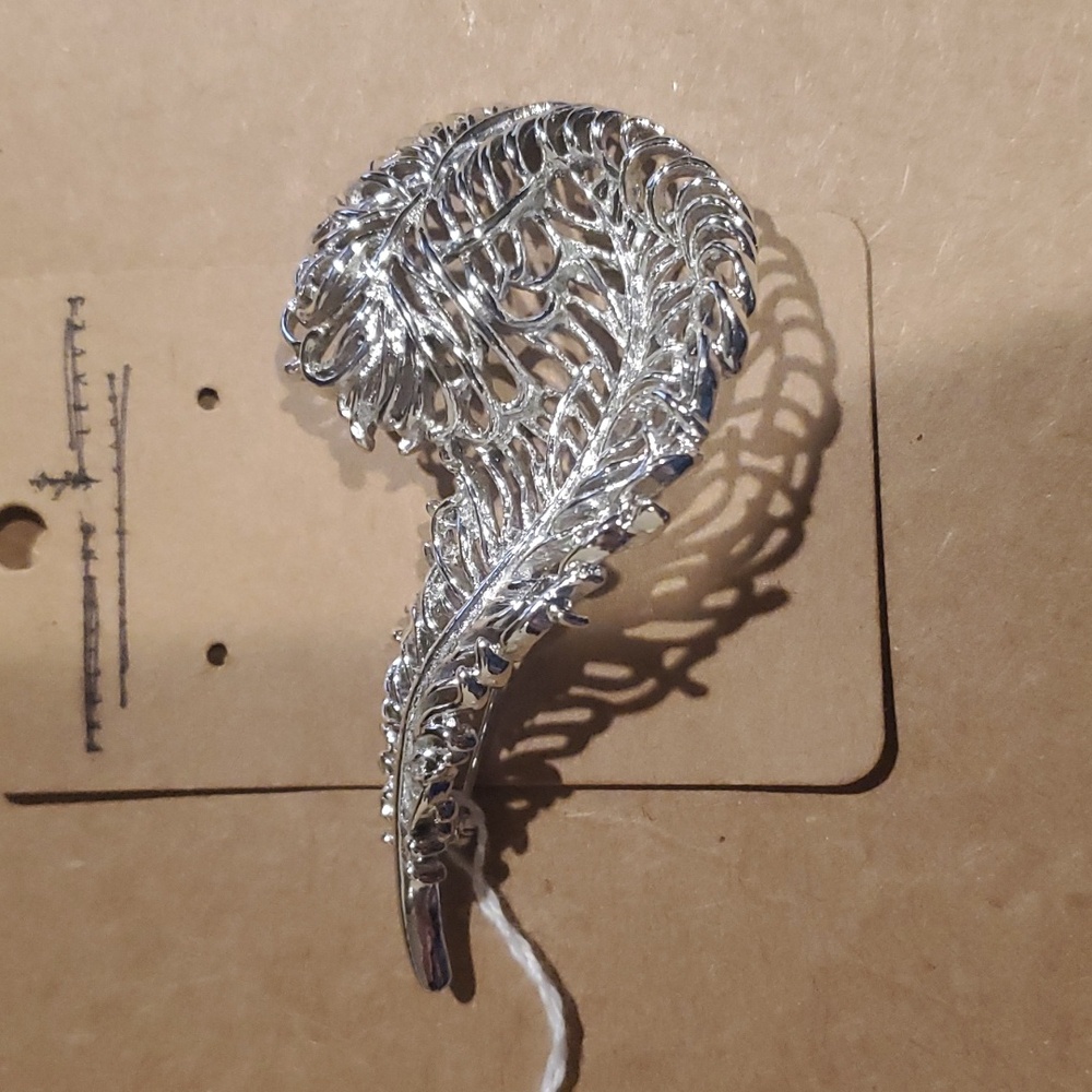Vintage SAC Feather Pin